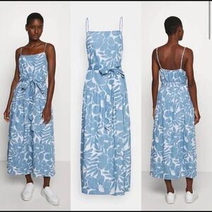 GAP Apronneck Floral Denim Midi Dress medium